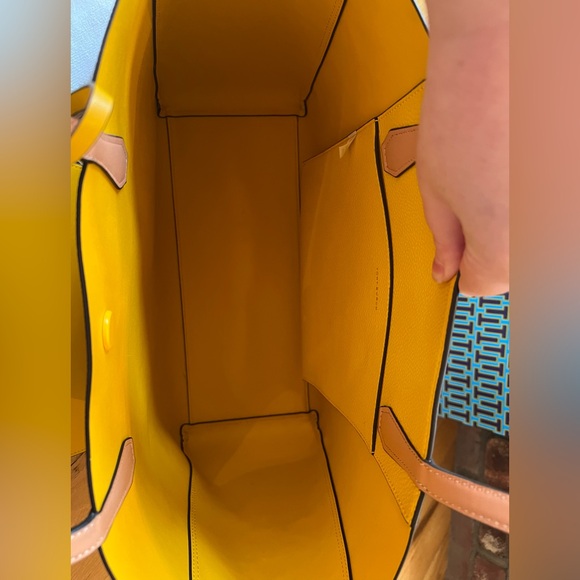 Tory Burch Multicolor Printed Blake Tote Bag - Picture 9 of 14